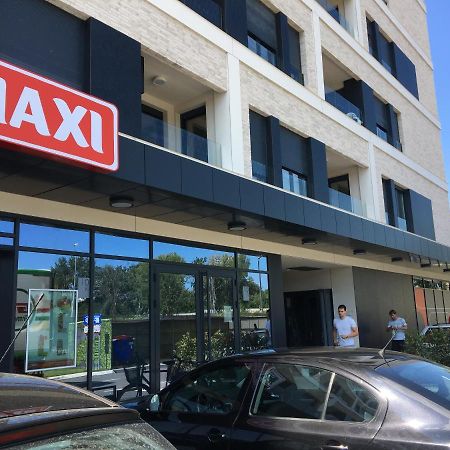 Duki New Belgrade Lägenhet Exteriör bild